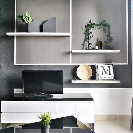 Appartamento The Loft Kangkar Teberau Esterno foto