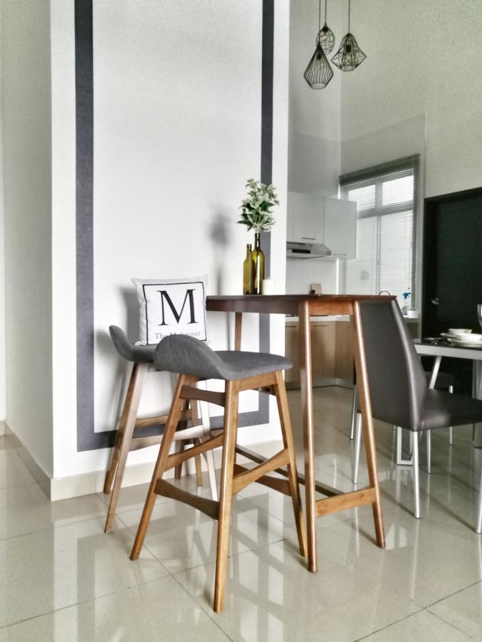 Appartamento The Loft Kangkar Teberau Esterno foto