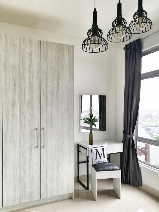 Appartamento The Loft Kangkar Teberau Esterno foto